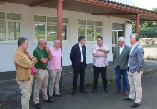 Román Rodríguez anuncia a rehabilitación integral do colexio Antonio Orza Couto, cun investimento de máis de 800.000€
